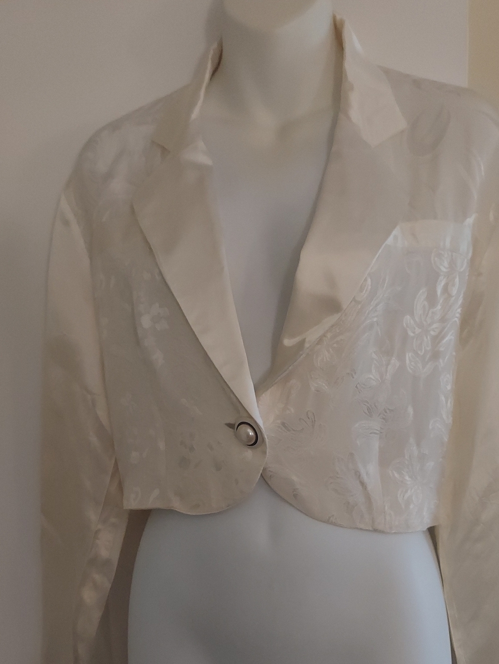 Vintage (80s) Ivory Cropped Satin Jacket